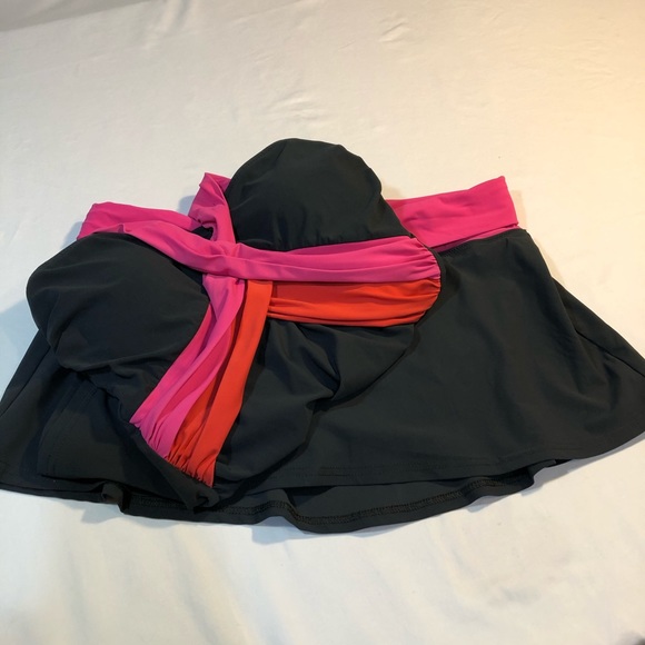 Profile by Gottex 2-piece Slimming Swimsuit - Picture 2 of 6